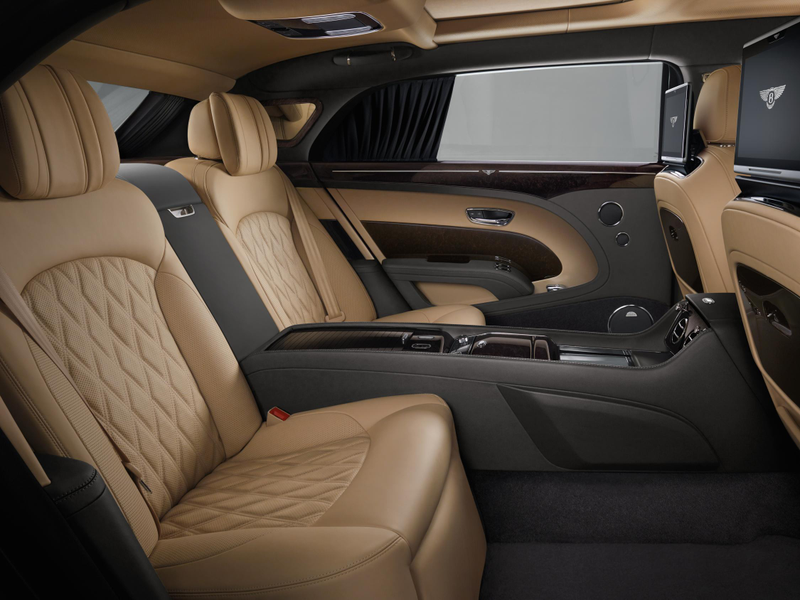 Illustration for article titled The Bentley Mulsanne Got A New Face And It Looks Great Now